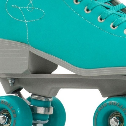 Rio Signature Teal Roller Skates [Size: US 5]