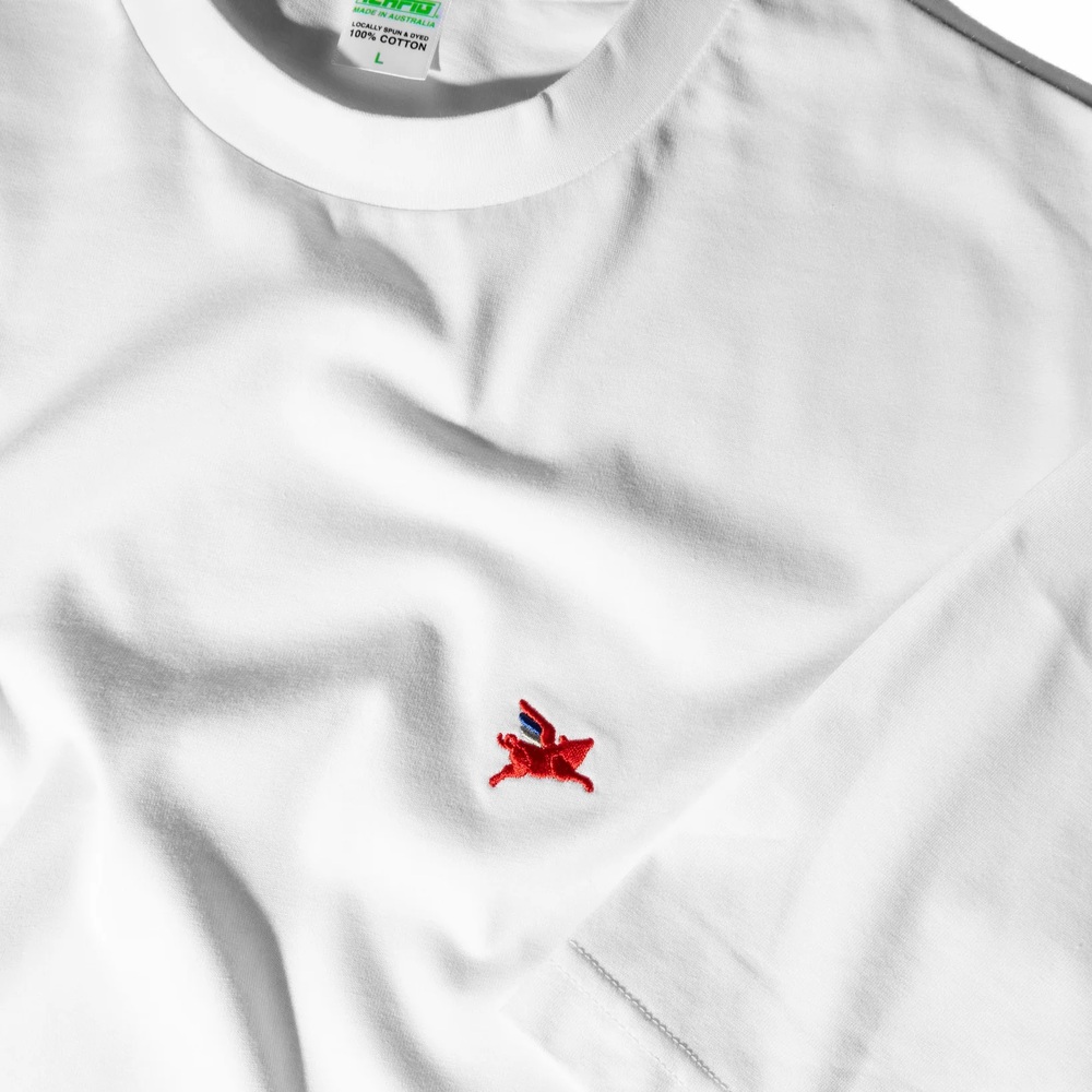 Ichpig Pigasus Embroidery White Red T-Shirt [Size: L]