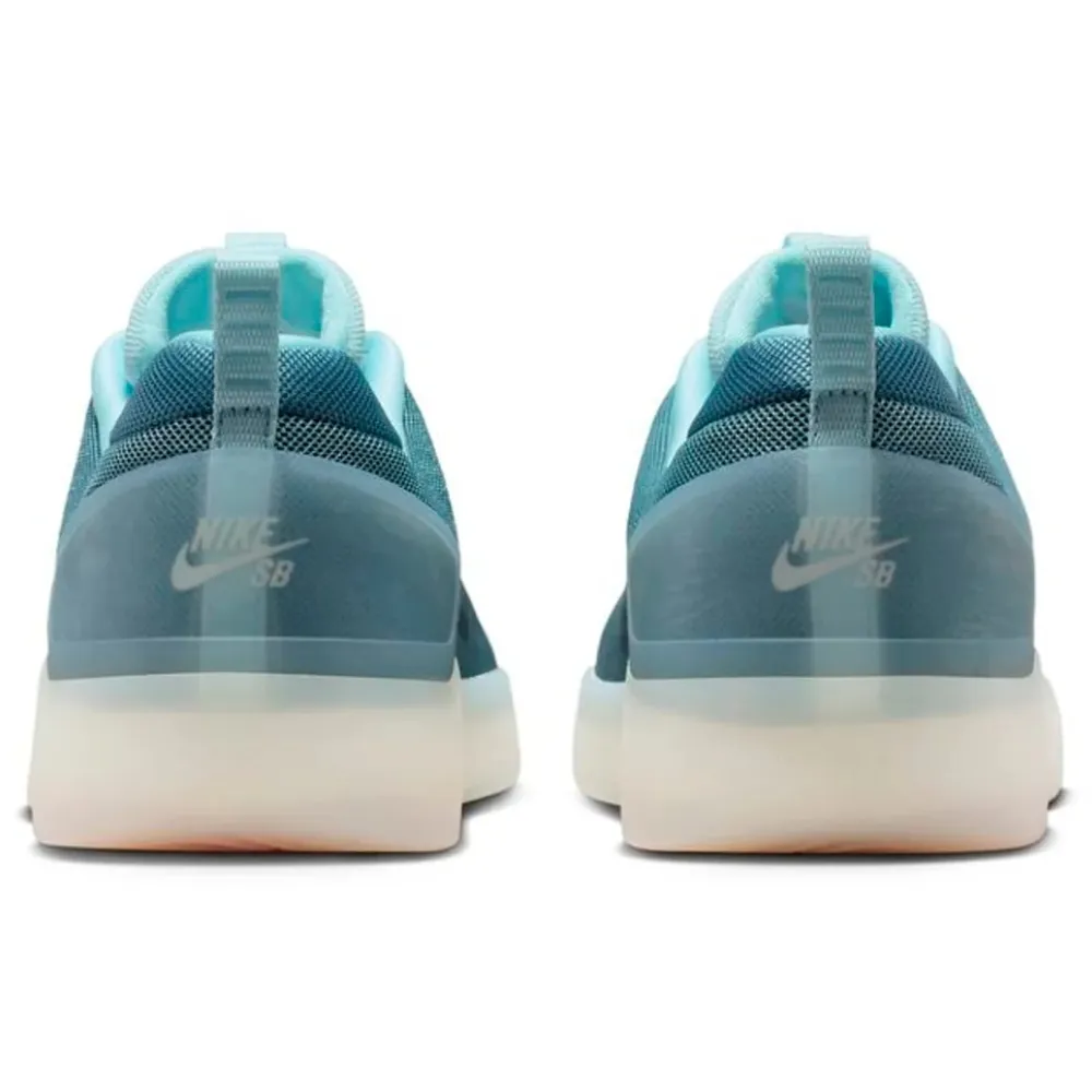 Nike SB Zoom Nyjah 4 Glacier Blue Black Mens Skate Shoes [Size: US 9]