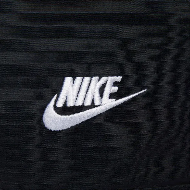Nike SB Club Woven Cargo Black White Shorts [Size: S]