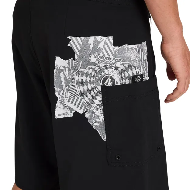 Volcom Revelation Black 21" Board Shorts [Size: 32]